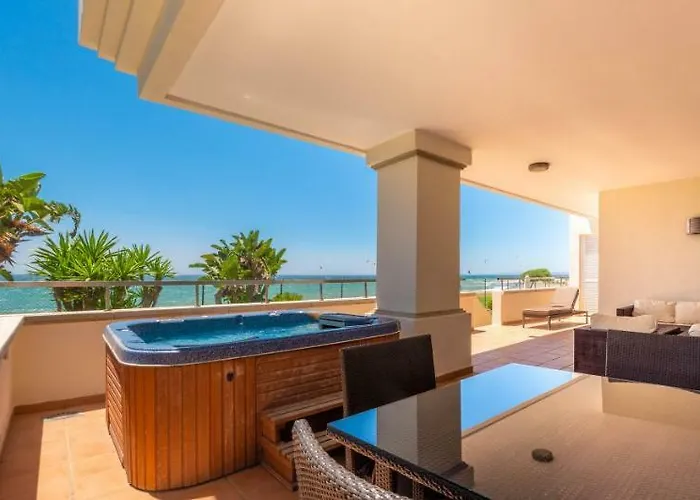 Apartamento 102 Guadalmansa Playa, Heaven *